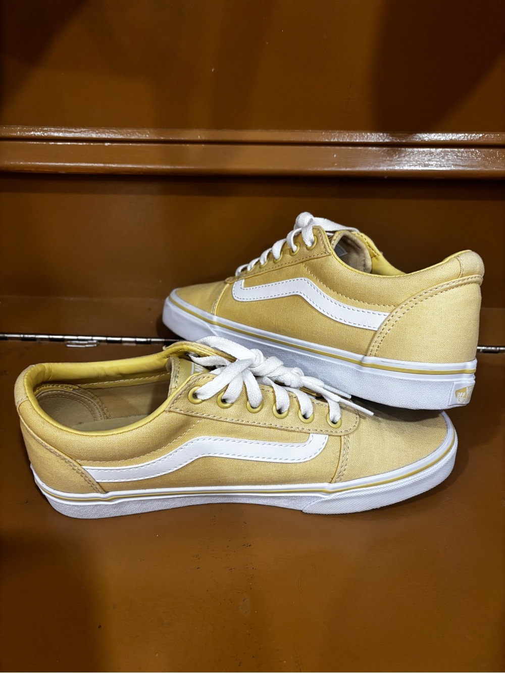 Vans Yellow Low-Top Skate Sneakers with White Stripe